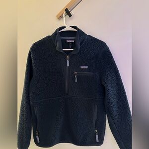 Women's Patagonia Retro Pile Fleece Marsupial - navy size small